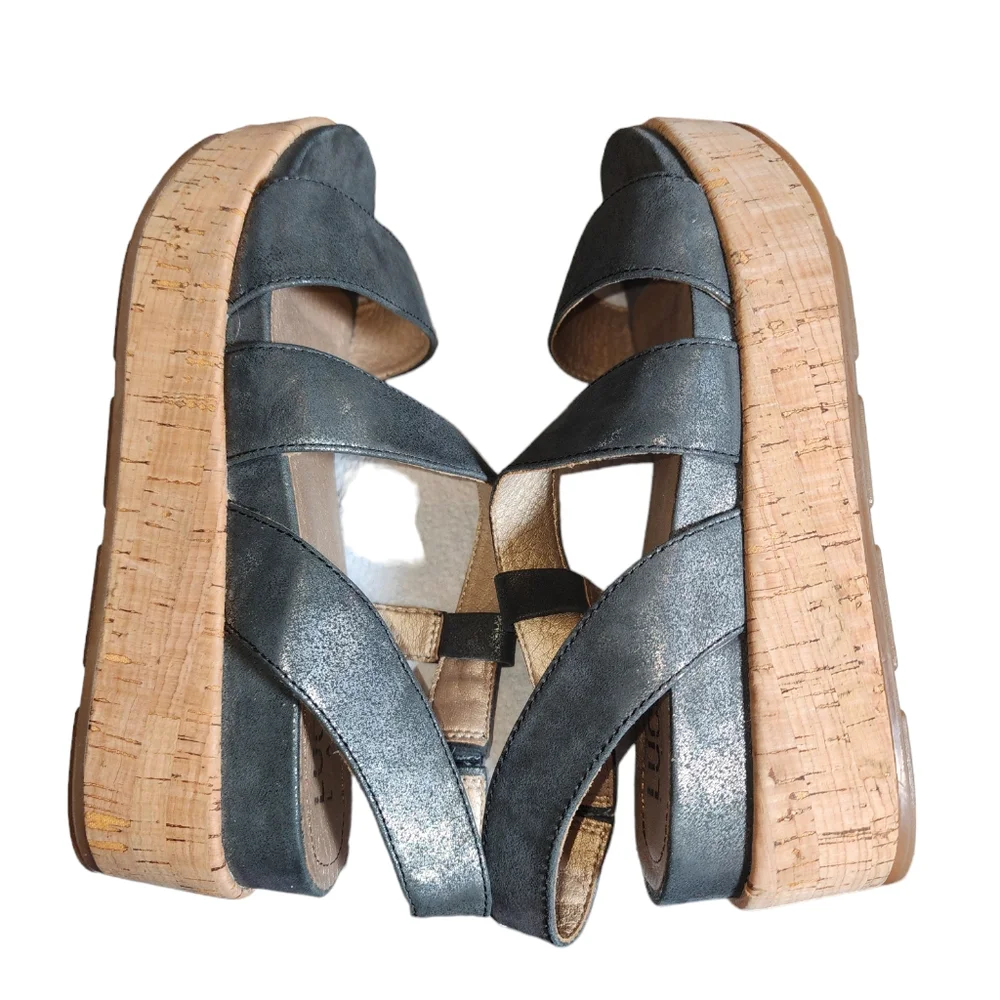 Lucca Lane Olympia Metallic‎ Gray Leather Cork Platform Sandals Size 7.5